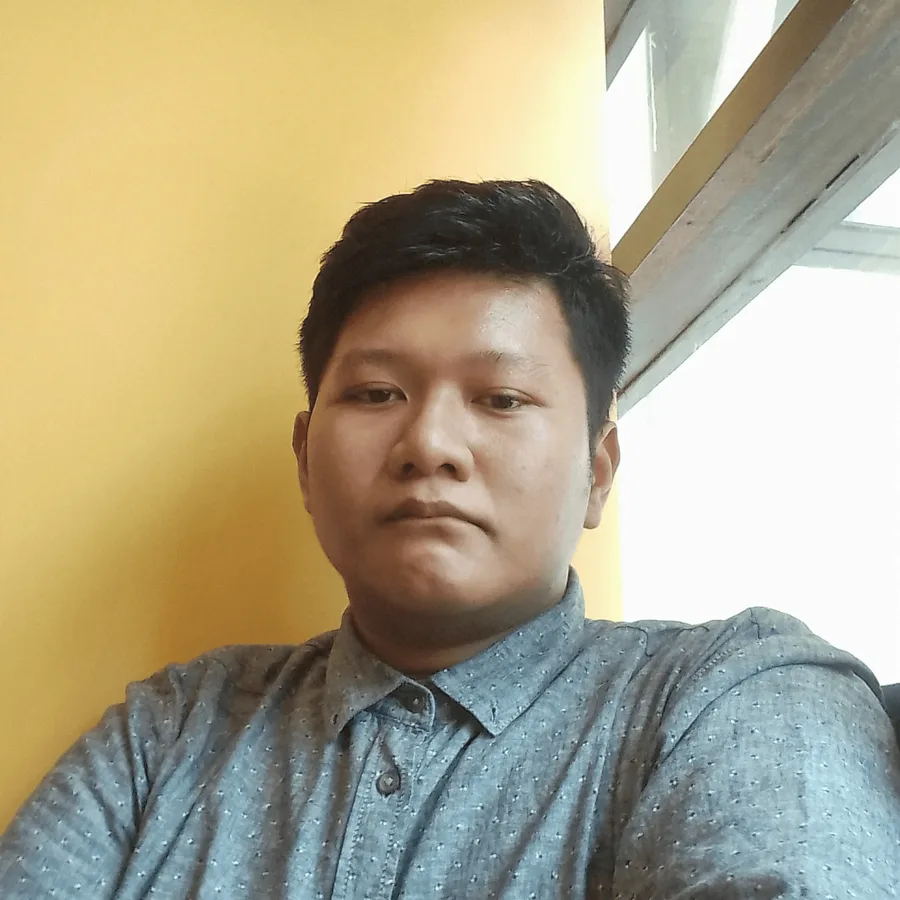 Portrait of Ahmad Raghib Zahron, web developer and AI engineer